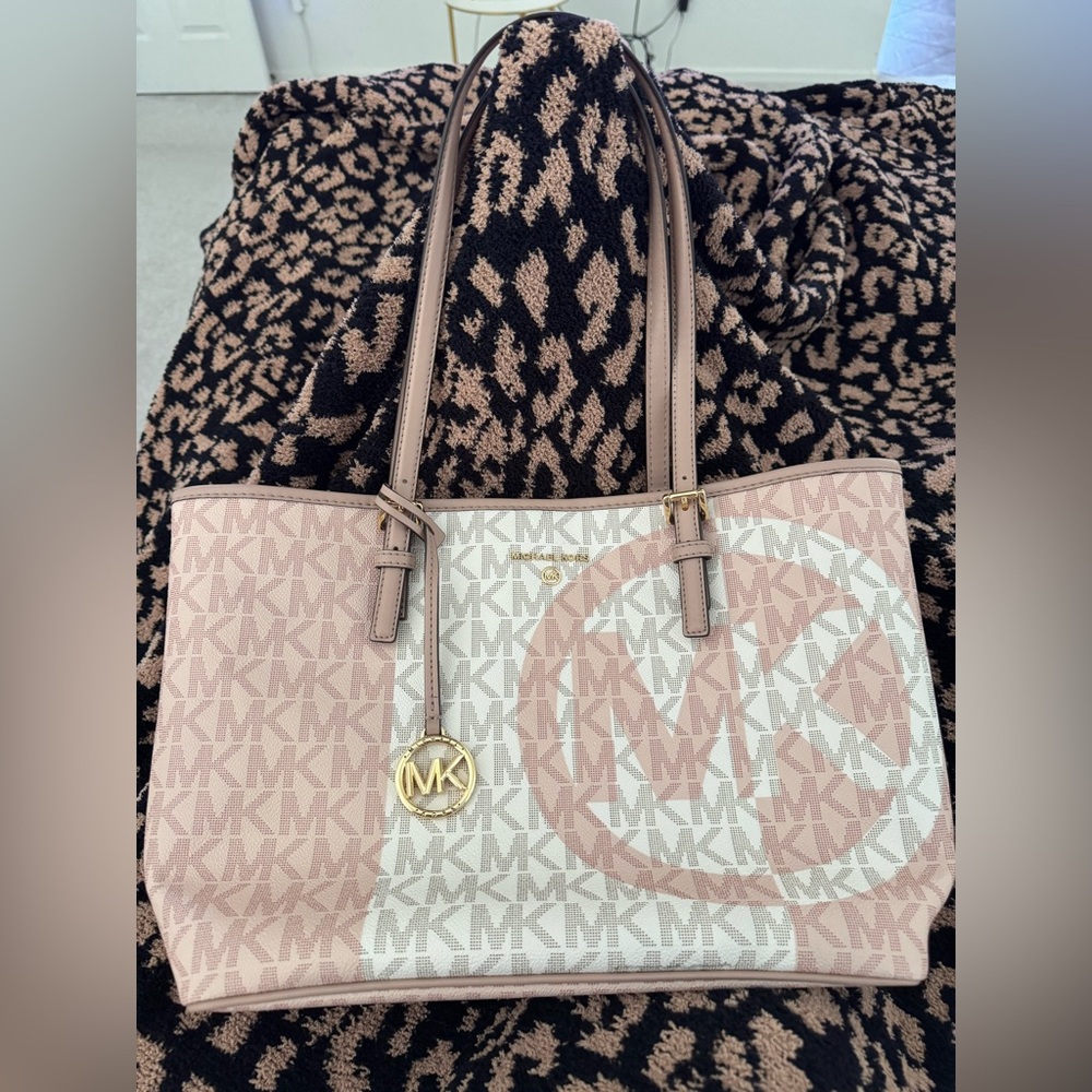 Michael Kors Jet Charm Medium Two Toned Logo Tote, Authentic